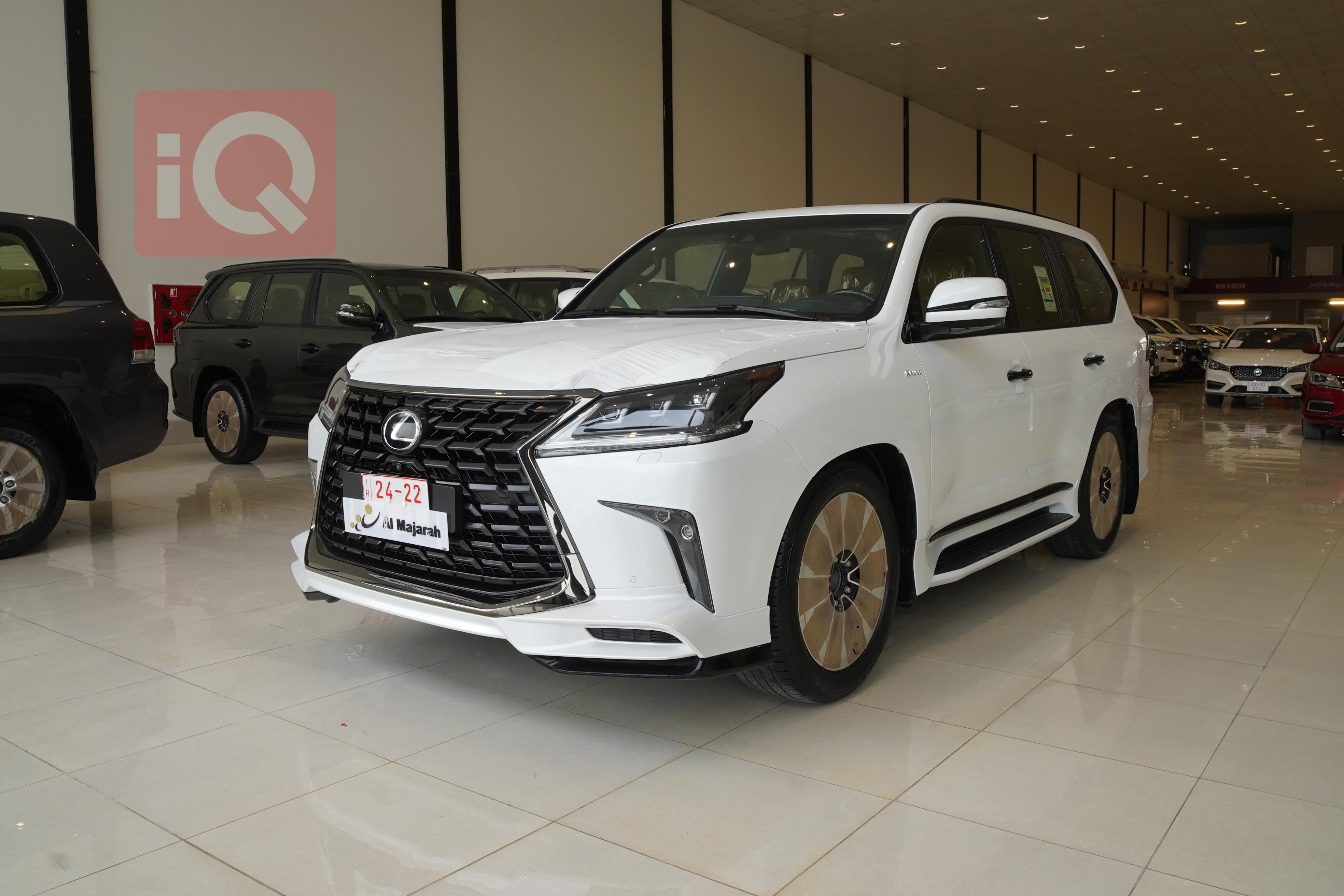 Lexus LX